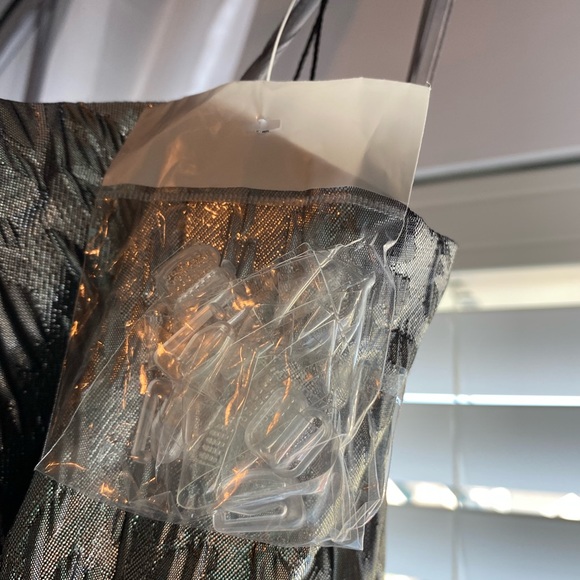 NWT - NEVER WORN MAC DUGGAL GOWN - Picture 6 of 11